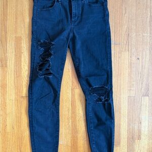 American Eagle Black Ripped Skinny Jeans – Next Level Stretch – Size 8
